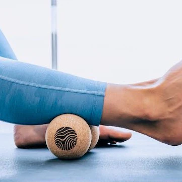 Recovery tools like foam rollers and massage balls aid muscle recovery, reduce soreness and prevent injury by promoting blood flow, alleviating muscle tension and enhancing muscle flexibility